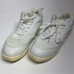 EUC Liberts White Dance‎ Sneakers Size 9.5 (in box)